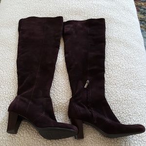 Bandolino brown suede boots
